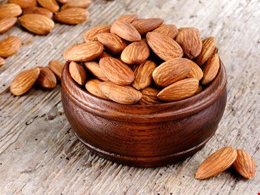 هشدارهایی برای مصرف روغن بادام تلخ