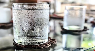 هشدار؛ خوردن آب یخ در این زمانها مرگبار است!