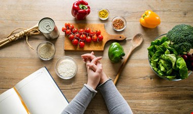 چه بخوریم و کی بخوریم؟