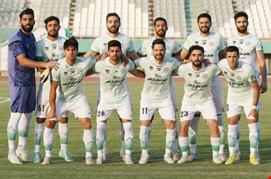 عکس تیمی ذوبآهن 1402 با دو پرسپولیسی